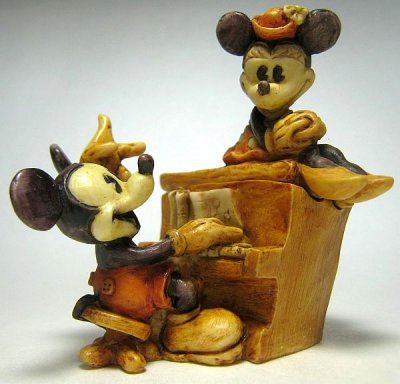 Mickey and Minnie - 75 Years Together Harmony Kingdom box