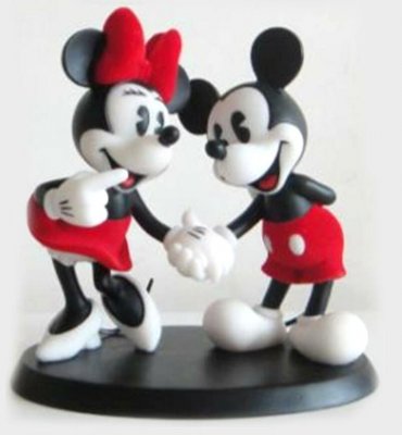 'Always here for you' - Mickey & Minnie Mouse figurine
