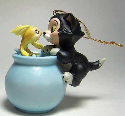 Purrfect kiss ornament (WDCC) (slightly damaged)