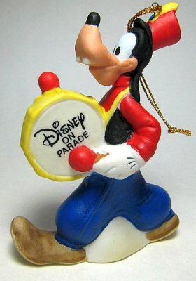 Goofy Disney on Parade drummer ornament
