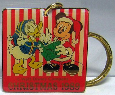 Mickey & Donald caroling Tokyo Disneyland 1989 keychain