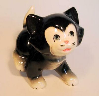 Figaro figure - large (Shaw)
