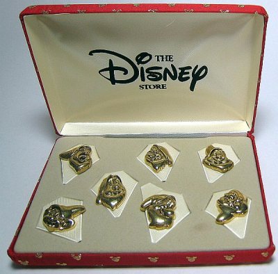 Disney Seven Dwarfs boxed pin set