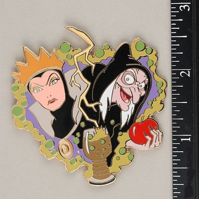 Evil Queen-to-Hag transformation pin (LE100) .