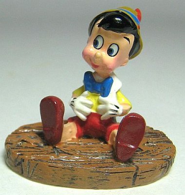Pinocchio Disney figure (Tiny Kingdom, no box)
