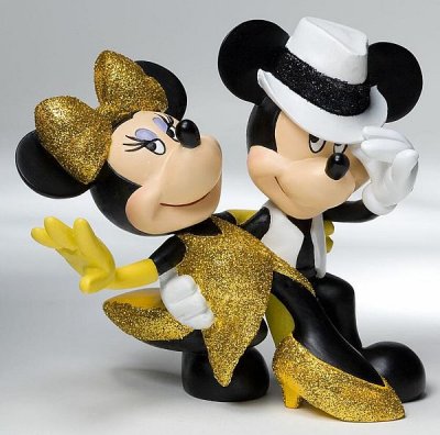 Mickey and Minnie salsa figure