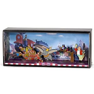 Dumbo Tiny Kingdom 5-piece boxed set of flat figures