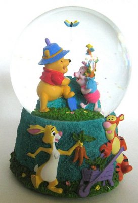 Winnie the Pooh and friends musical snowglobe